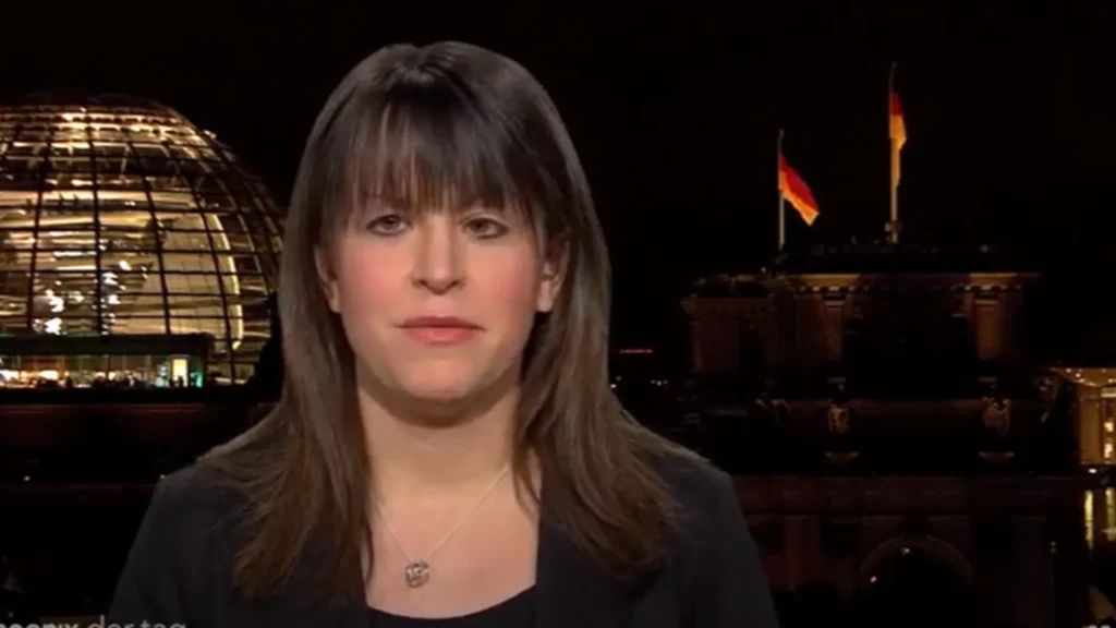 Julia Reuschenbach ist blind