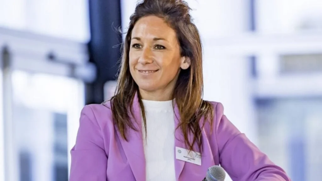 Nadine Keßler Josephine Henning Paar